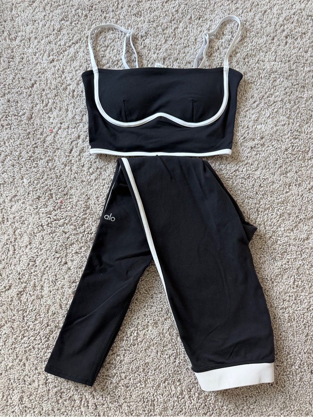 ALO Yoga Black Crop Top and Capris Set with White Trim